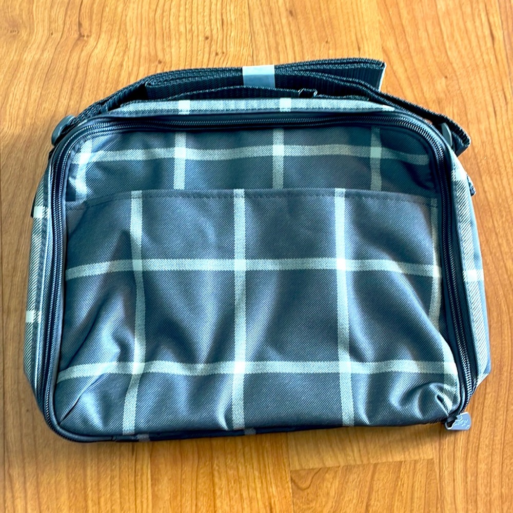 New in bag, Thirty-One Get Creative Crossbody in “Windowpane Plaid” print